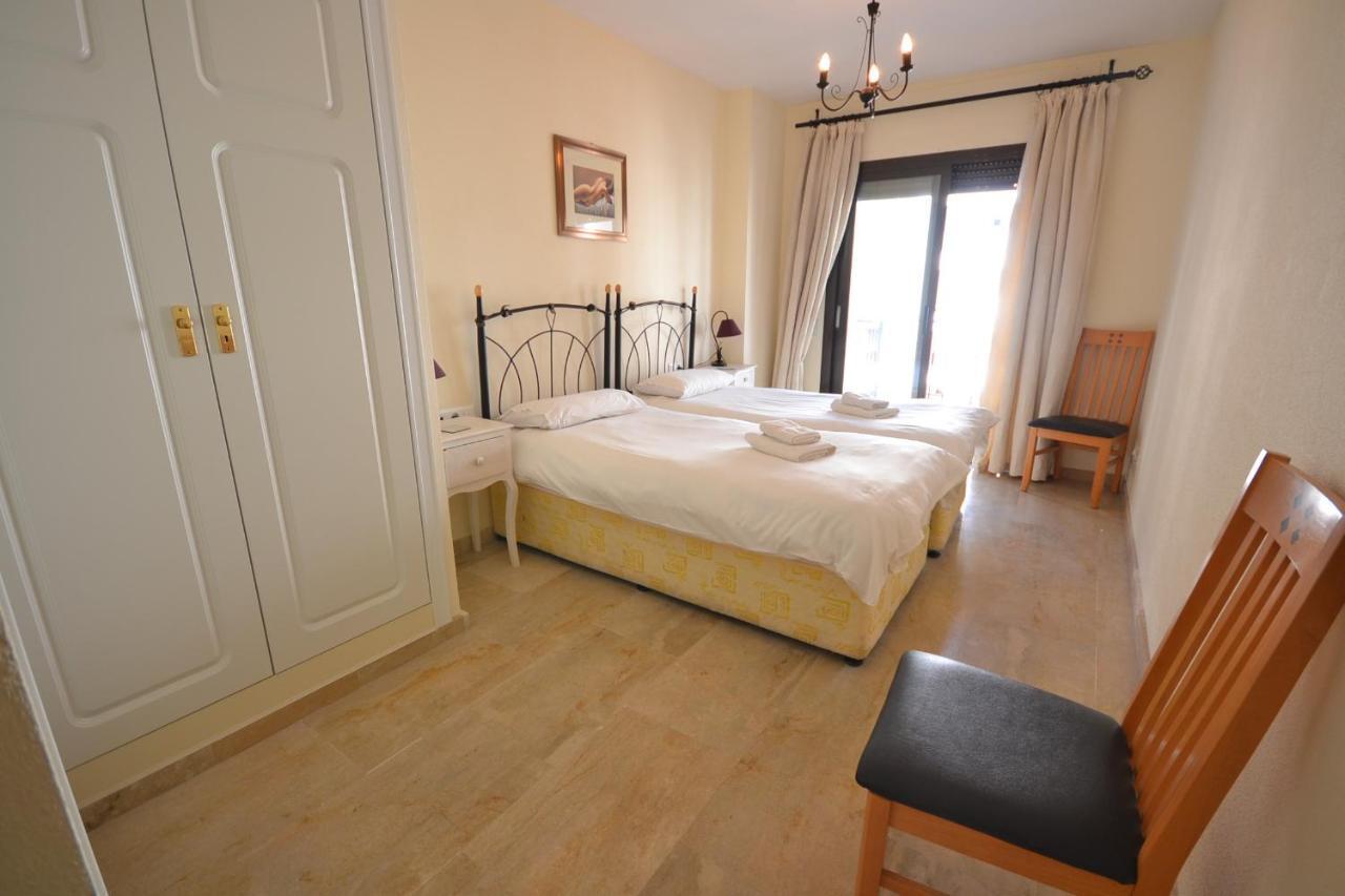 Marina Real 425 Apartment Manilva Luaran gambar